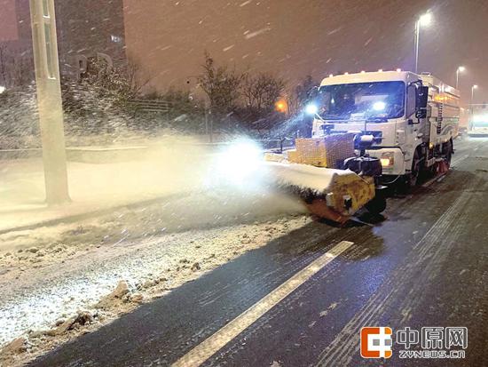 郑州降雪今日中午停止 下周一或再迎雨雪 小心出行